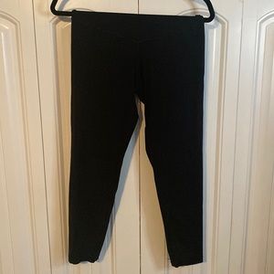 Aerie offline high waisted legging. Black. Large